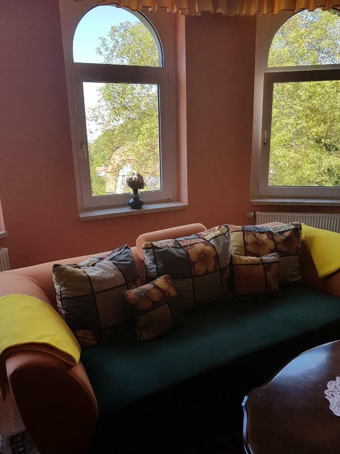 Suite mit Bergblick